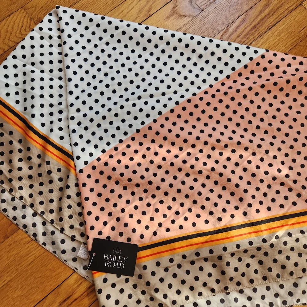 Scarf - Picture 2 of 3